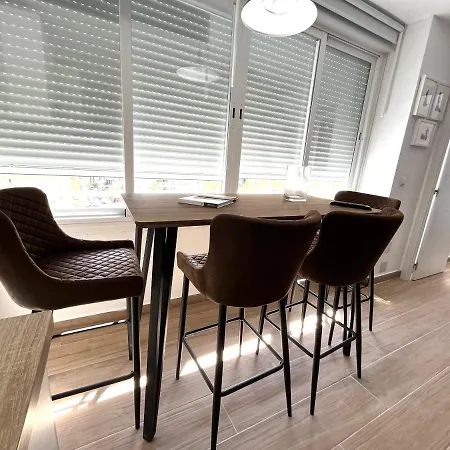 شقة Cg630 - Nuevo - 1 Dorm - Vistas Lateral Al Mar - Wifi - Centro A 50 Metros, Playa A 650 Metros توريمولينوس